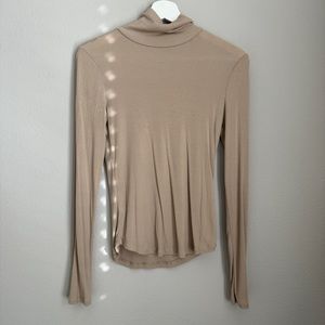 Aritzia Sunday Best Turtleneck